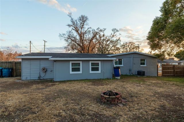 1300 NE 6TH STREET, Mulberry, FL 33860