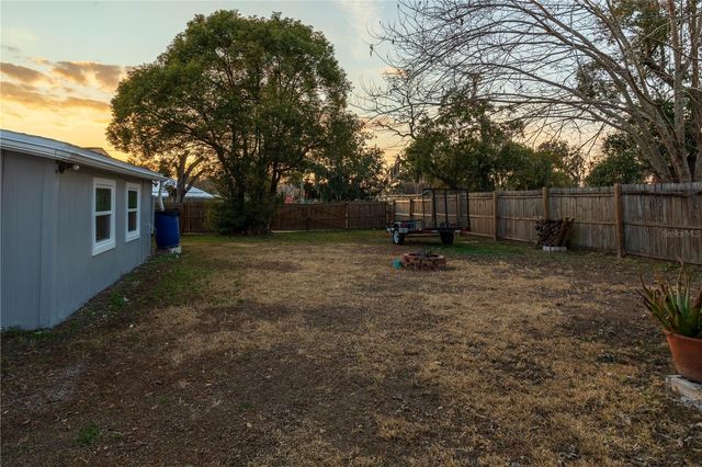 1300 NE 6TH STREET, Mulberry, FL 33860