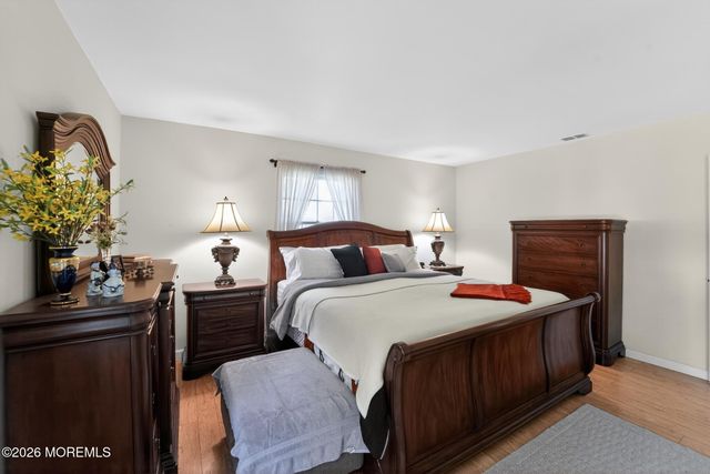 54 Stockton Drive, Marlboro, NJ 07746