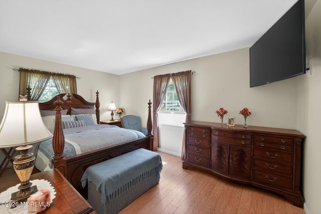 54 Stockton Drive, Marlboro, NJ 07746
