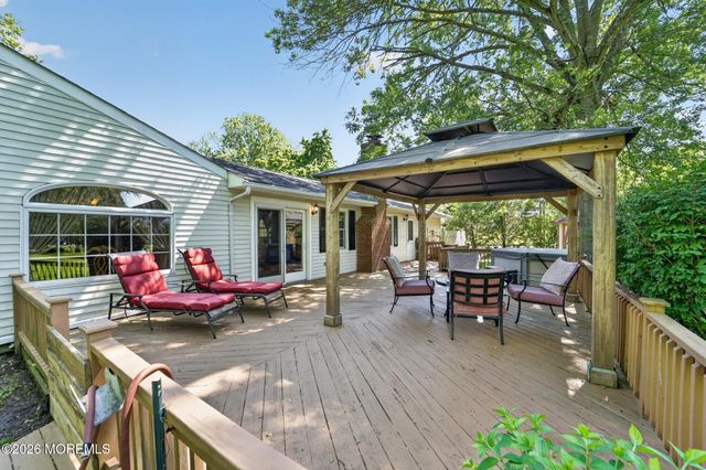 54 Stockton Drive, Marlboro, NJ 07746