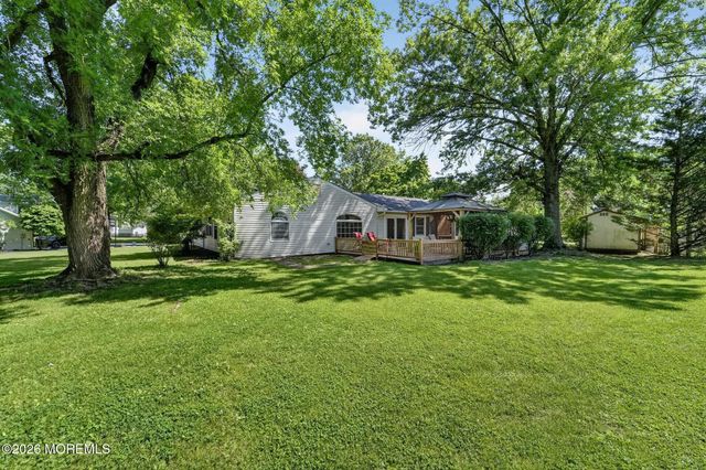 54 Stockton Drive, Marlboro, NJ 07746