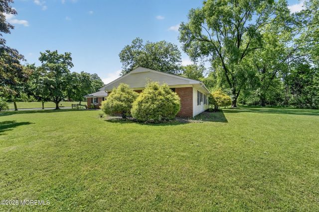 54 Stockton Drive, Marlboro, NJ 07746