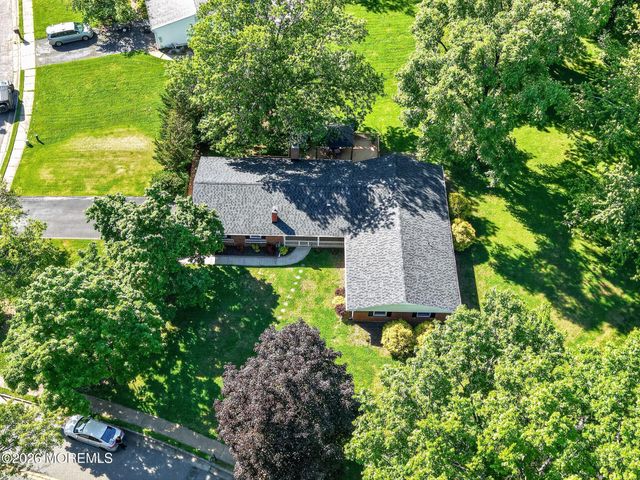 54 Stockton Drive, Marlboro, NJ 07746