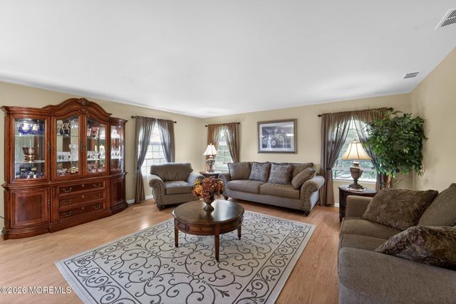 54 Stockton Drive, Marlboro, NJ 07746