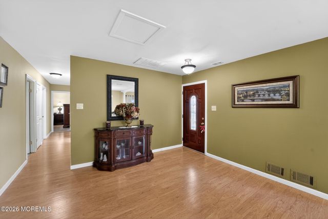 54 Stockton Drive, Marlboro, NJ 07746