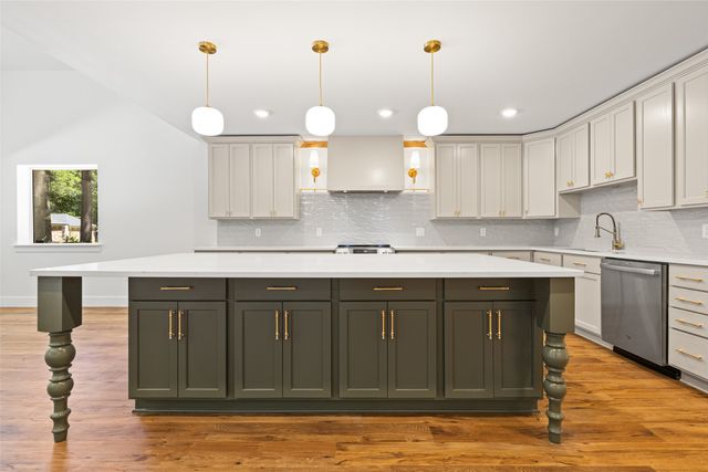 330 Forest Hills Drive, Hallsville, TX 75650