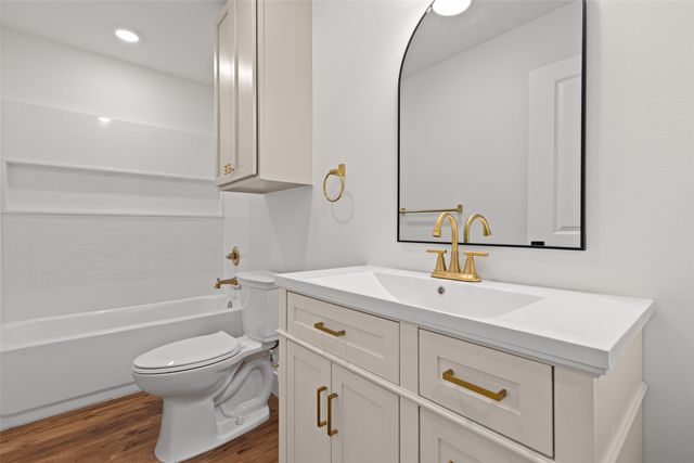 330 Forest Hills Drive, Hallsville, TX 75650