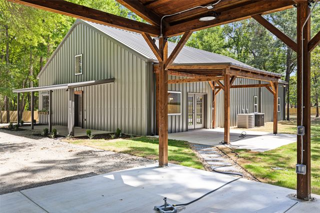 330 Forest Hills Drive, Hallsville, TX 75650
