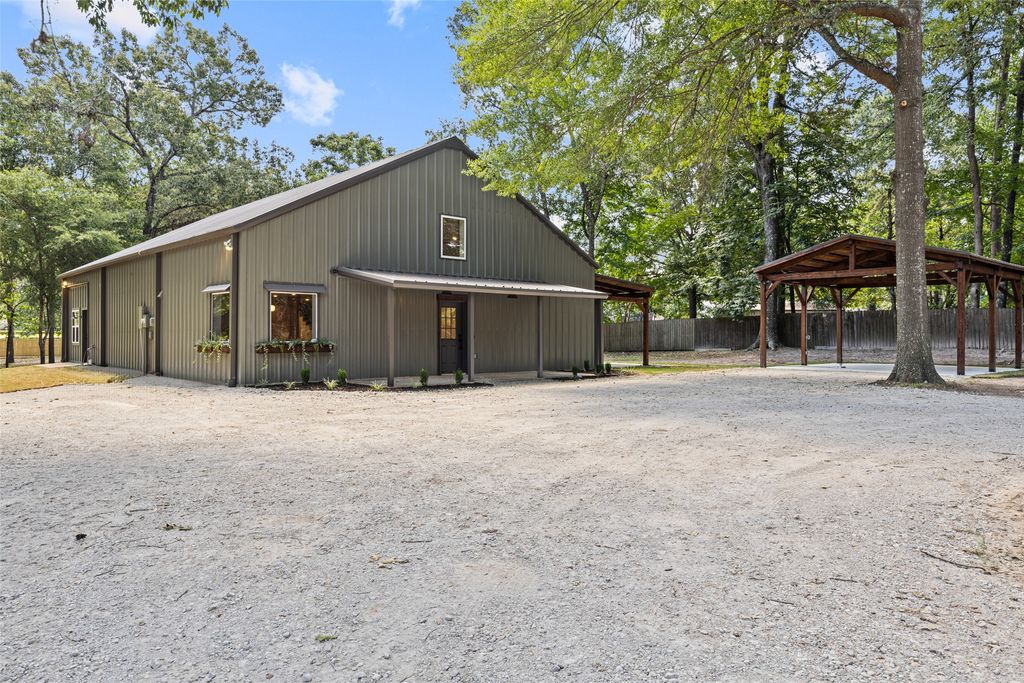 330 Forest Hills Drive, Hallsville, TX 75650