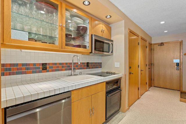 201 Shirley Canyon Road # 318, Olympic Valley, CA 96161