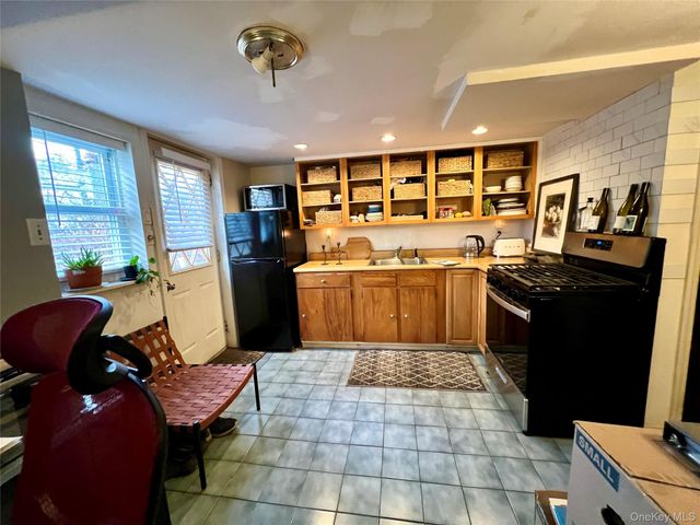 67 Dutchess Terrace, Beacon, NY 12508