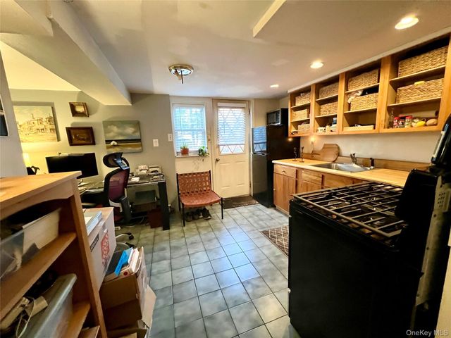 67 Dutchess Terrace, Beacon, NY 12508