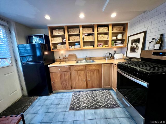 67 Dutchess Terrace, Beacon, NY 12508