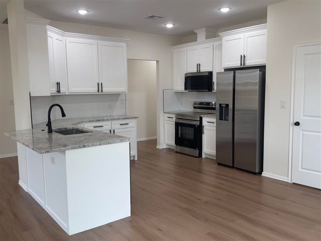 7413 SW 74th Pl, Lawton, OK 73505