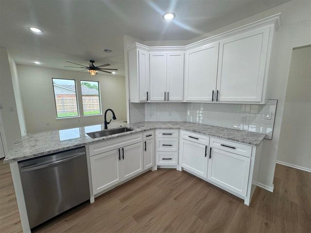 7413 SW 74th Pl, Lawton, OK 73505