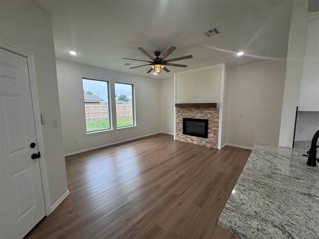 7413 SW 74th Pl, Lawton, OK 73505