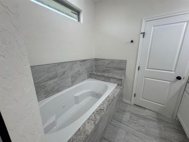 7413 SW 74th Pl, Lawton, OK 73505