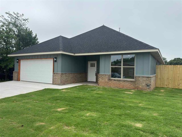 7413 SW 74th Pl, Lawton, OK 73505