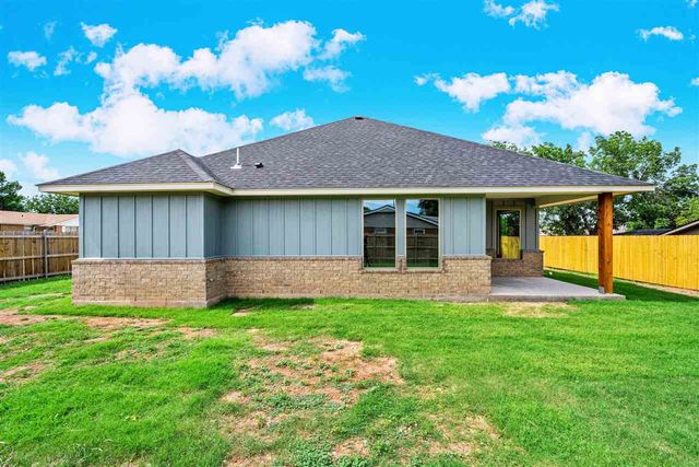 7413 SW 74th Pl, Lawton, OK 73505