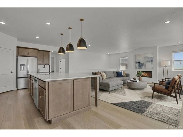 39638 Yorktown Ter, Elizabeth, CO 80107