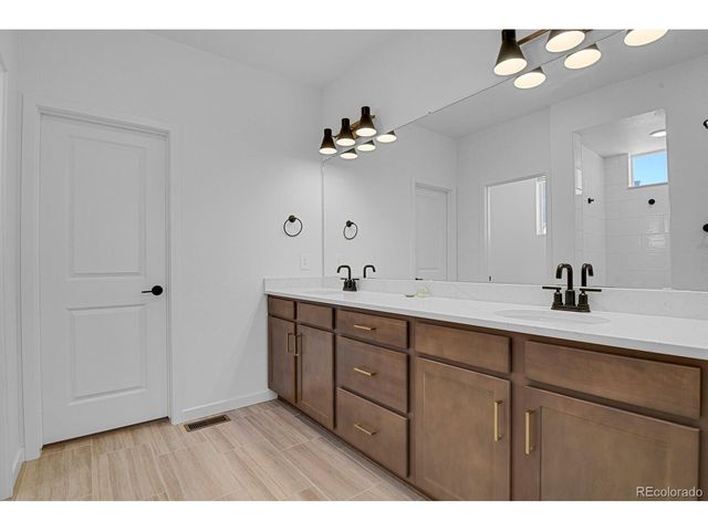 39638 Yorktown Ter, Elizabeth, CO 80107