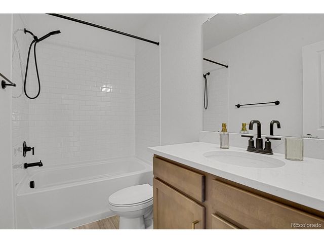 39638 Yorktown Ter, Elizabeth, CO 80107