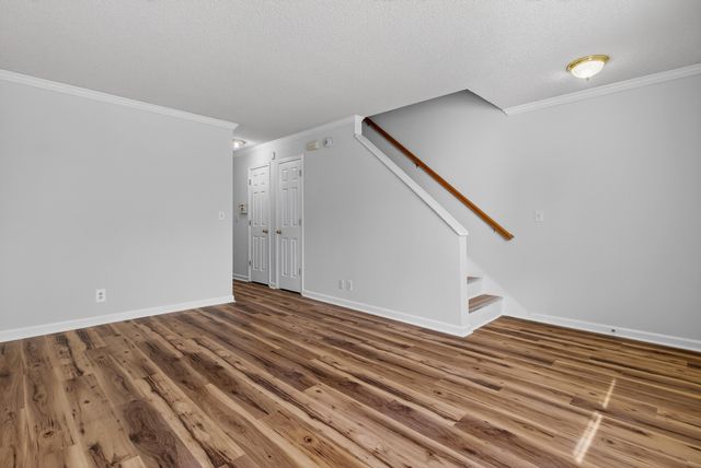 6248 Lucille Drive 15f, North Charleston, SC 29406