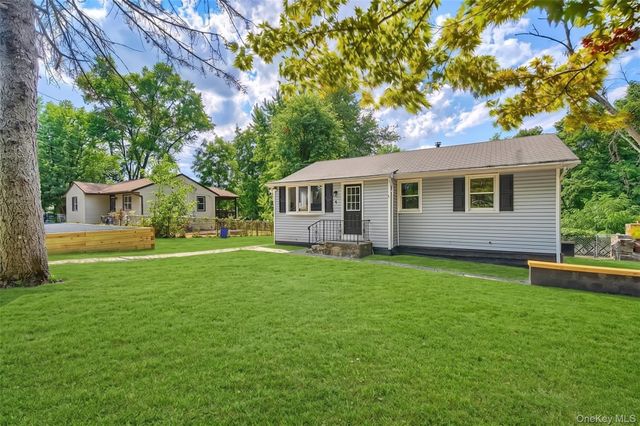 4 Revere Road, Monroe, NY 10950