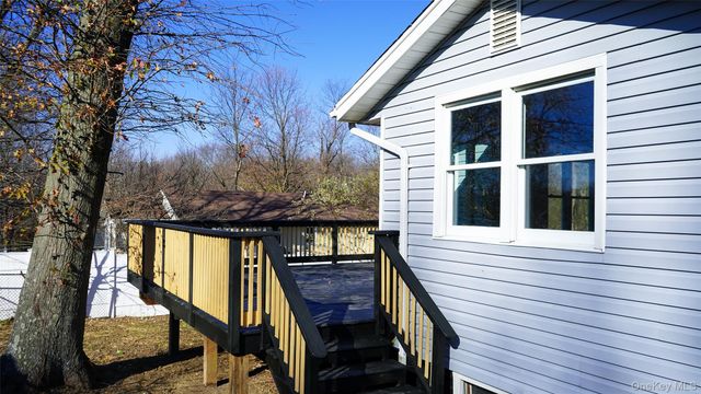 4 Revere Road, Monroe, NY 10950