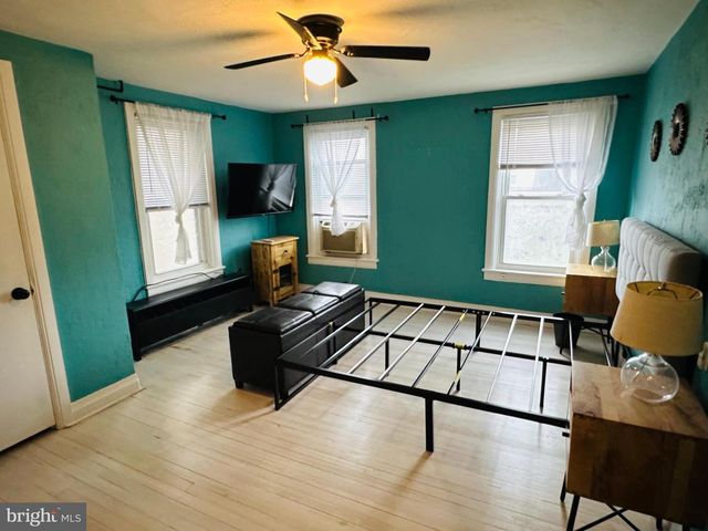 236 E MIDDLE ST, Gettysburg, PA 17325