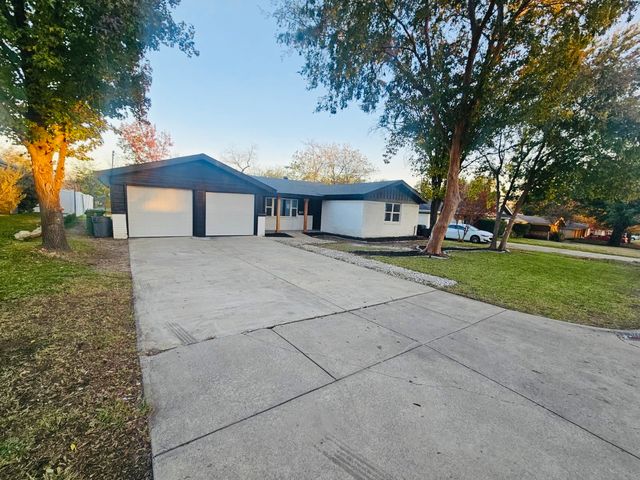 5000 Wyoming Trail, North Richland Hills, TX 76180