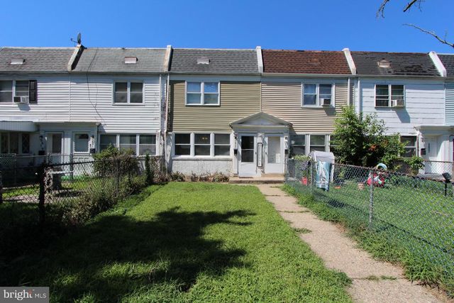 5623 MITCHELL RD, Levittown, PA 19057