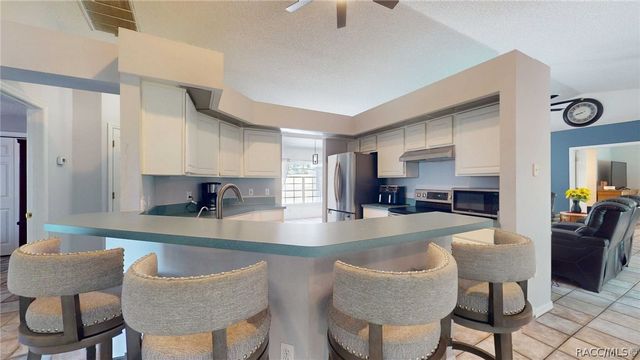 2685 W Apricot Drive, Beverly Hills, FL 34465