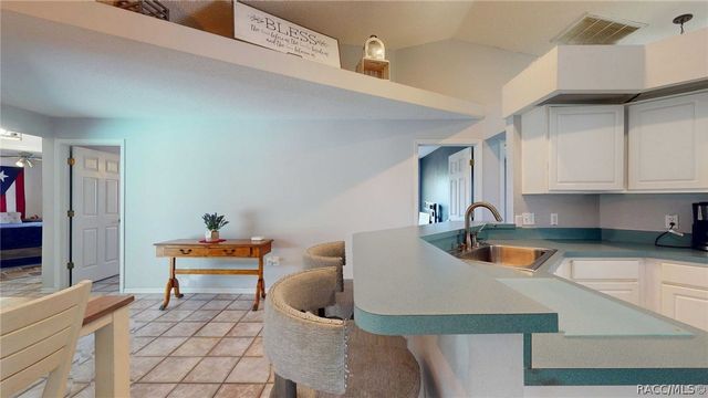 2685 W Apricot Drive, Beverly Hills, FL 34465