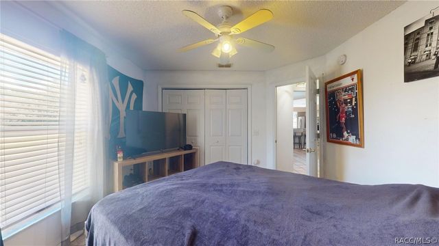 2685 W Apricot Drive, Beverly Hills, FL 34465