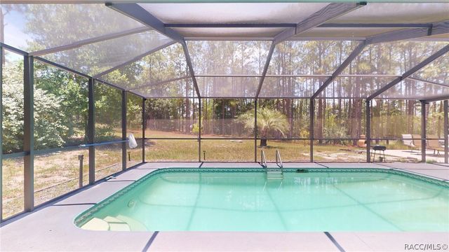2685 W Apricot Drive, Beverly Hills, FL 34465