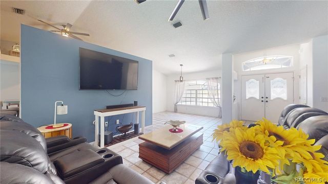 2685 W Apricot Drive, Beverly Hills, FL 34465