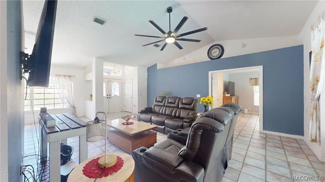 2685 W Apricot Drive, Beverly Hills, FL 34465