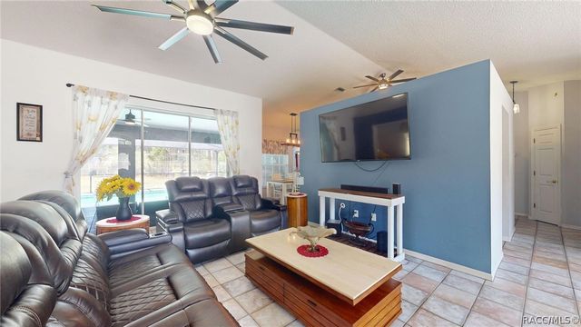 2685 W Apricot Drive, Beverly Hills, FL 34465