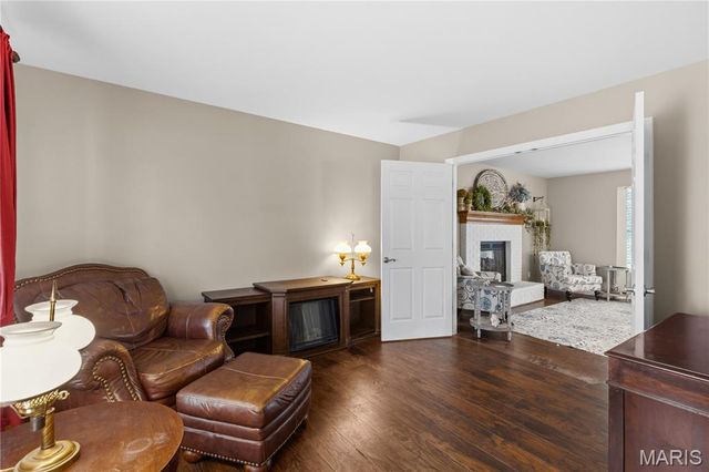 602 Autumn Creek Drive, Wentzville, MO 63385
