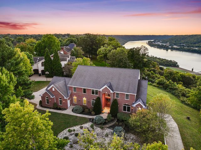 2096 Angela Court, Villa Hills, KY 41017