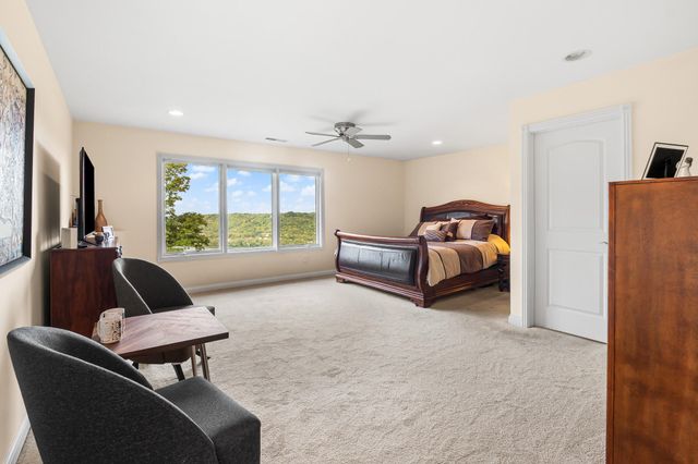 2096 Angela Court, Villa Hills, KY 41017