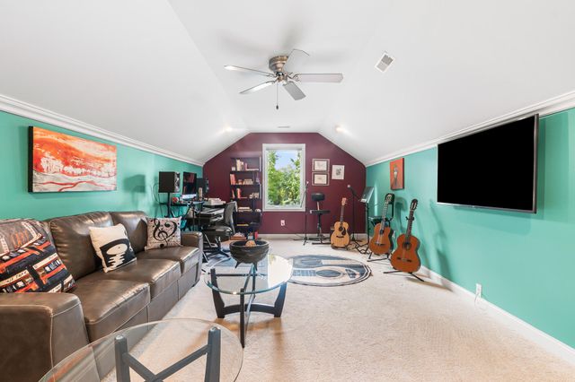 2096 Angela Court, Villa Hills, KY 41017