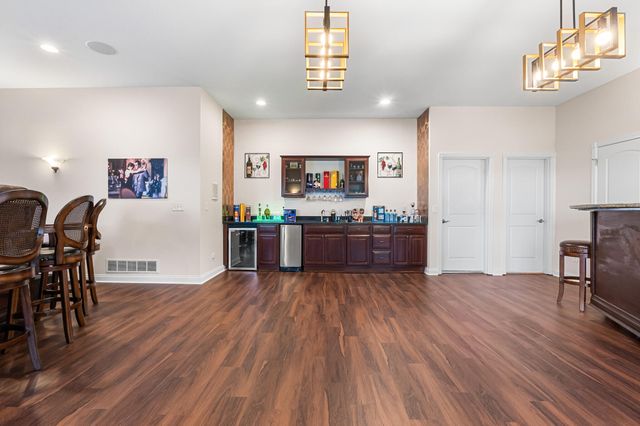 2096 Angela Court, Villa Hills, KY 41017