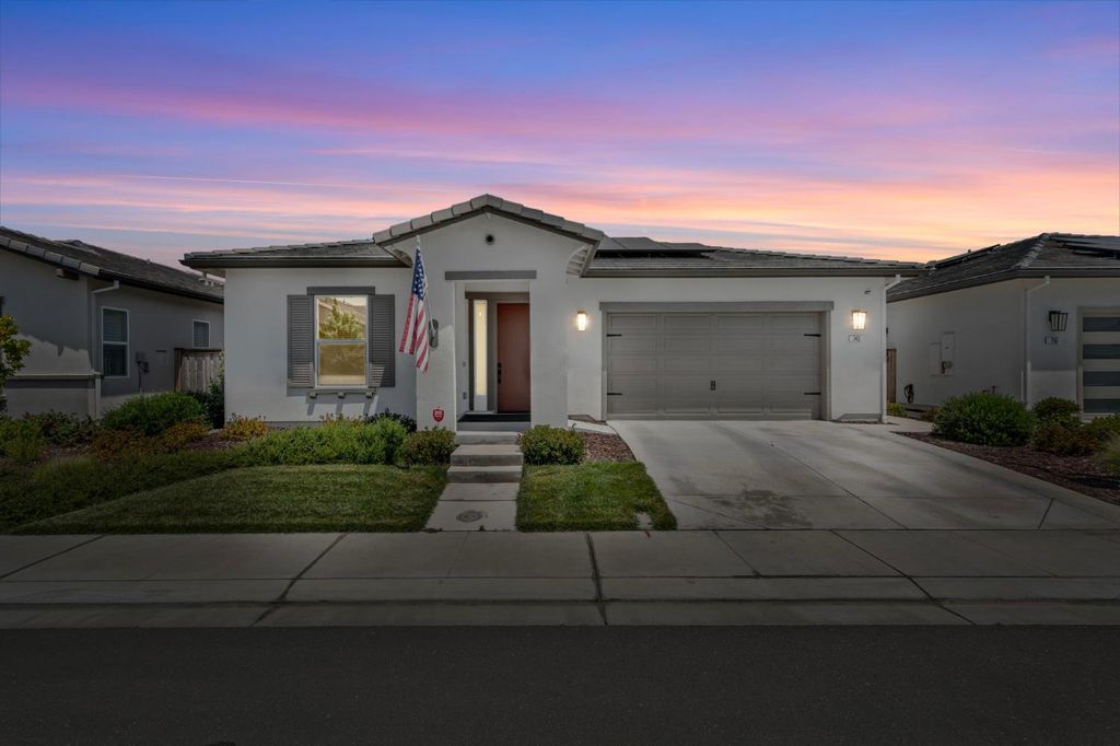 743 Larkmont St, Manteca, CA 95336