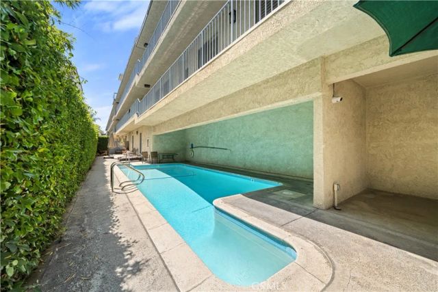 5354 Lindley 310, Encino, CA 91316