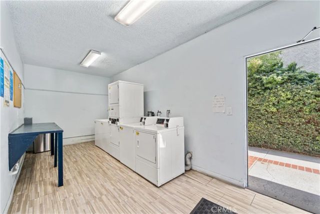 5354 Lindley 310, Encino, CA 91316