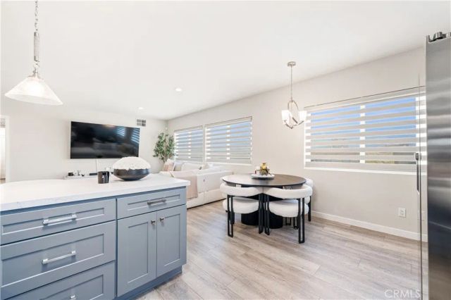 5354 Lindley 310, Encino, CA 91316