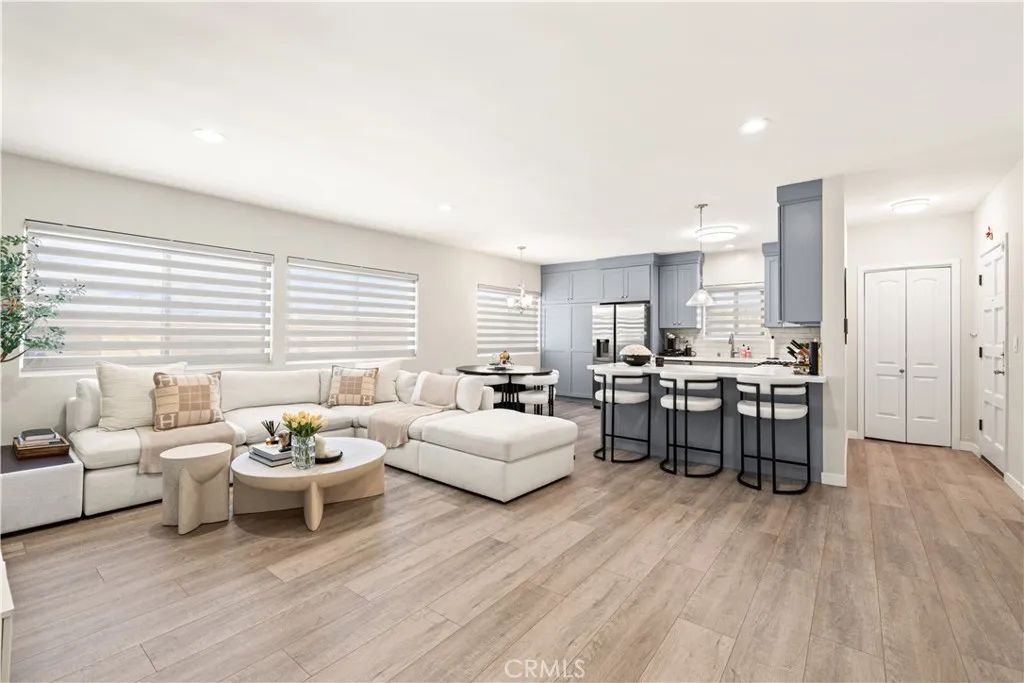 5354 Lindley 310, Encino, CA 91316